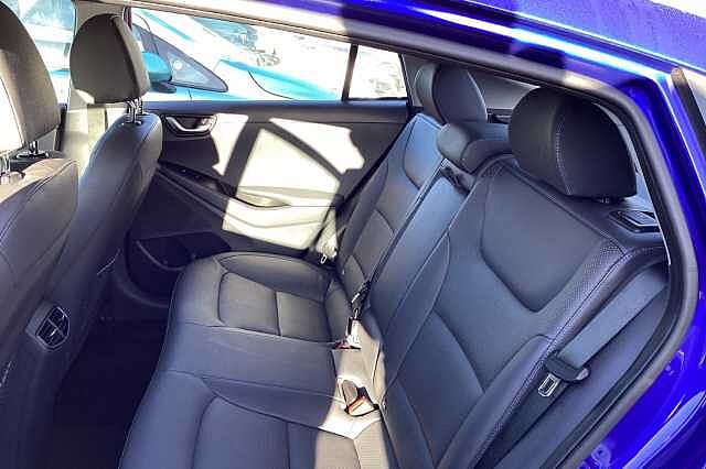 Hyundai IONIQ 1.6 GDi Hybrid Premium SE 5dr DCT