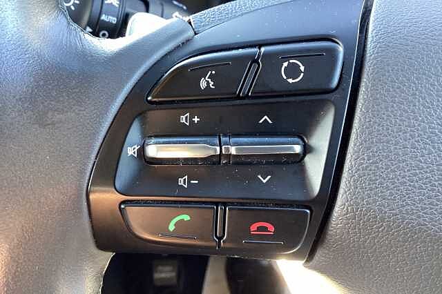 Hyundai IONIQ 1.6 GDi Hybrid Premium SE 5dr DCT