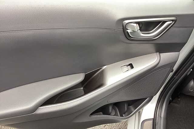 Hyundai IONIQ 100kW Premium 38kWh 5dr Auto
