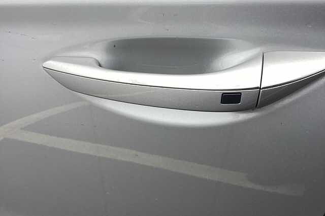 Hyundai IONIQ 100kW Premium 38kWh 5dr Auto