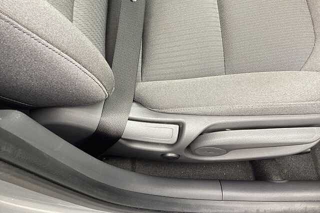 Hyundai IONIQ 100kW Premium 38kWh 5dr Auto