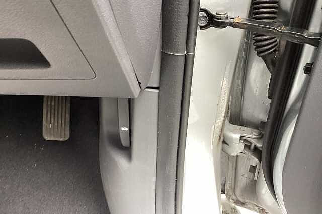 Hyundai IONIQ 100kW Premium 38kWh 5dr Auto