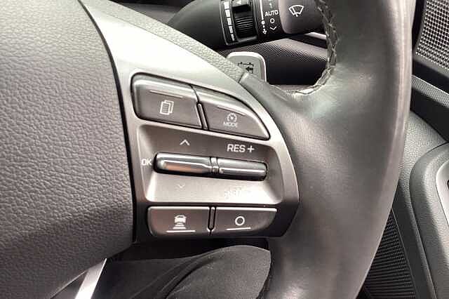 Hyundai IONIQ 100kW Premium 38kWh 5dr Auto