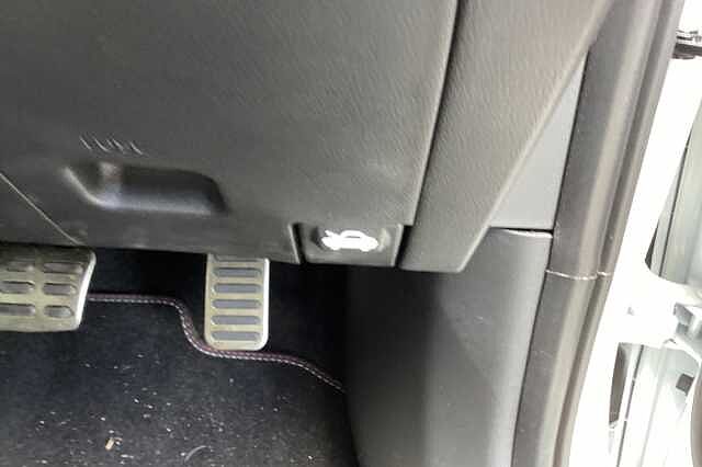 Hyundai KONA E (218ps) N Line S White