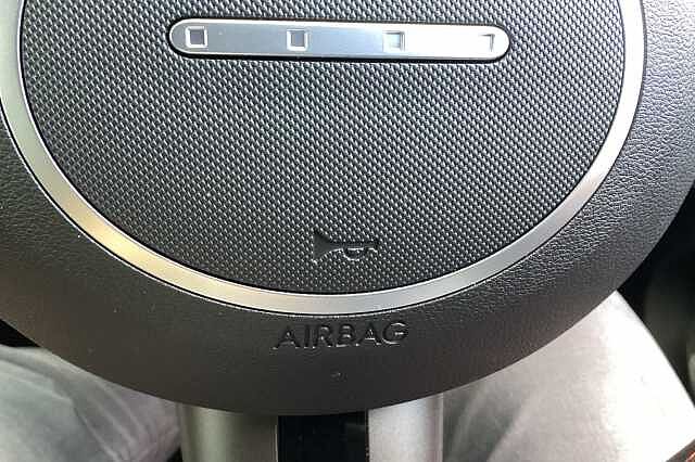 Hyundai KONA E (218ps) N Line S White