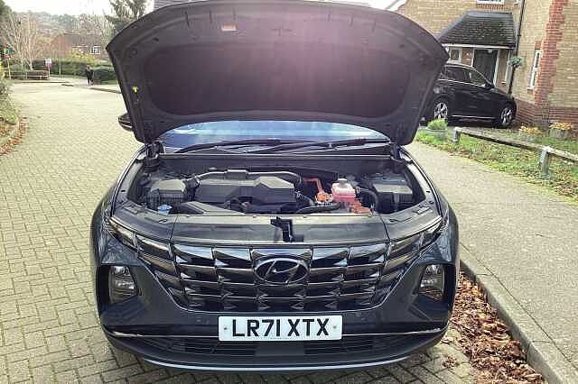 Hyundai Tucson 1.6 TGDi Hybrid 230 Premium 5dr 2WD Auto Estate