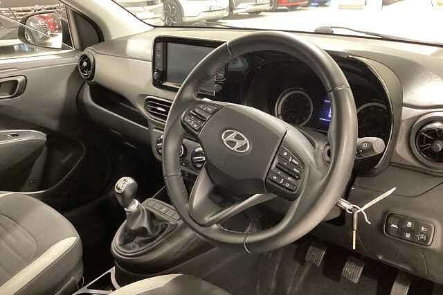 Hyundai I10 1.0 SE Connect 5 Door Black