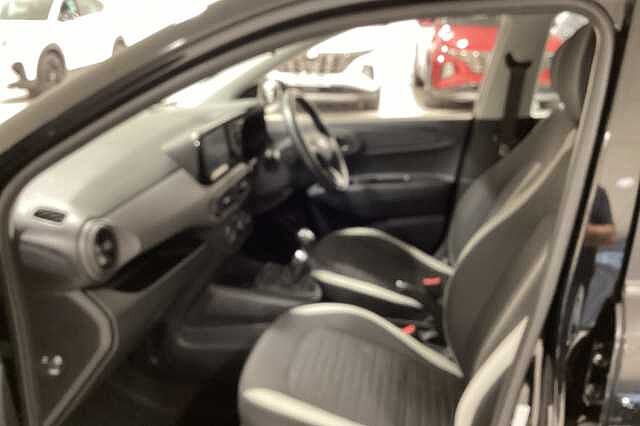 Hyundai I10 1.0 SE Connect 5 Door Black