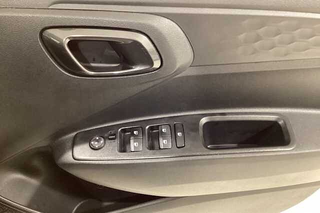 Hyundai I10 1.0 SE Connect 5 Door Black