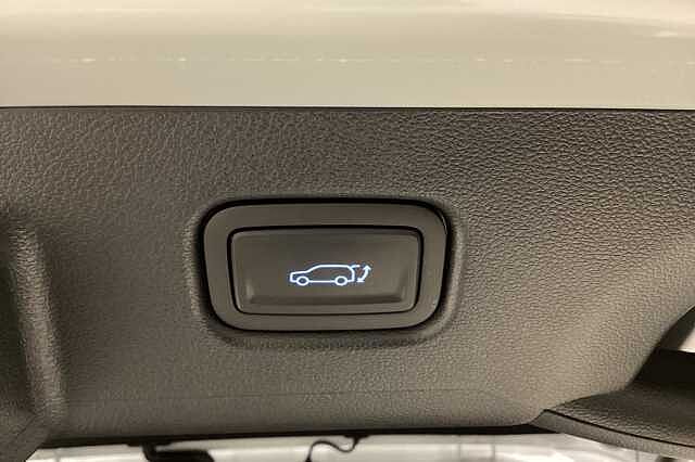 Hyundai KONA 1.6 GDi Hybrid Ultimate 5dr DCT Hatchback White