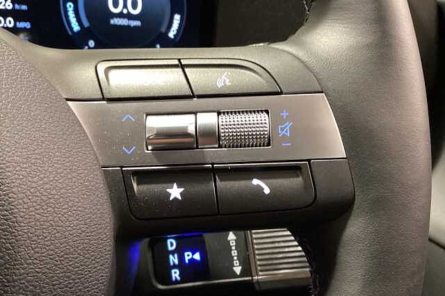 Hyundai KONA 1.6 GDi Hybrid Ultimate 5dr DCT Hatchback White