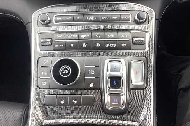 Hyundai SANTA FE 1.6 TGDi Hybrid Premium 5dr Auto