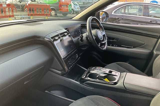 Hyundai TUCSON 1.6 TGDi Plug-in Hybrid N Line S 5dr 4WD Auto White
