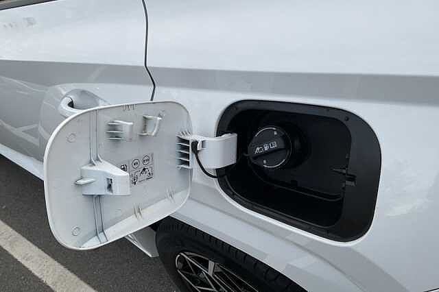 Hyundai TUCSON 1.6 TGDi Plug-in Hybrid N Line S 5dr 4WD Auto White