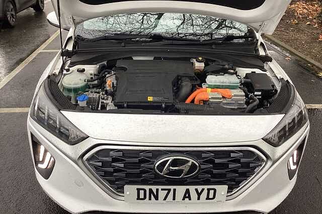 Hyundai IONIQ 1.6 GDi Plug-in Hybrid Premium 5dr DCT