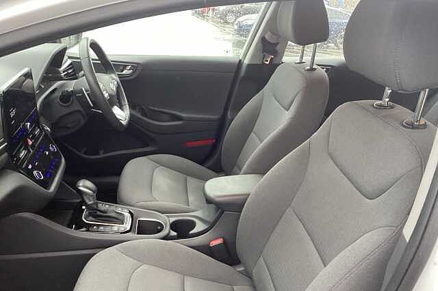 Hyundai IONIQ 1.6 GDi Plug-in Hybrid Premium 5dr DCT
