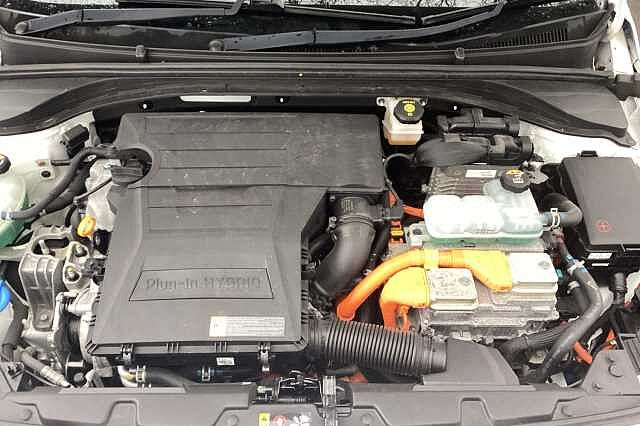 Hyundai IONIQ 1.6 GDi Plug-in Hybrid Premium 5dr DCT