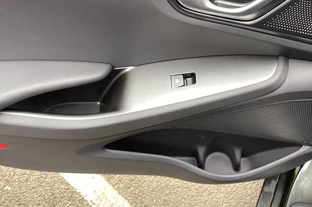 Hyundai IONIQ 1.6 GDi Hybrid Premium SE 5dr DCT