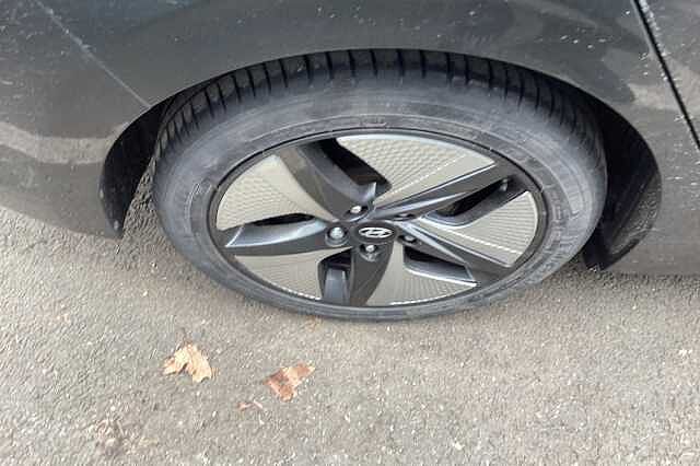 Hyundai IONIQ 1.6 GDi Hybrid Premium SE 5dr DCT