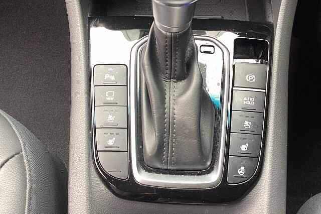Hyundai IONIQ 1.6 GDi Hybrid Premium SE 5dr DCT