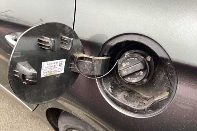 Hyundai IONIQ 1.6 GDi Hybrid Premium SE 5dr DCT