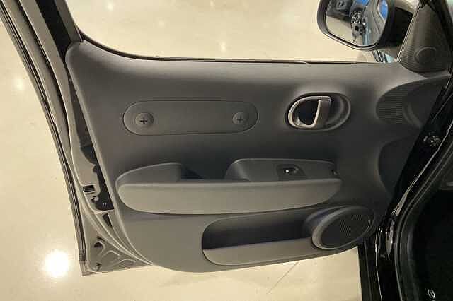 Hyundai INSTER 85kW 02 49kWh 5dr Auto Black