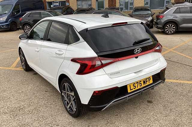 Hyundai I20 1.0T GDi Premium 5dr DCT Hatchback White