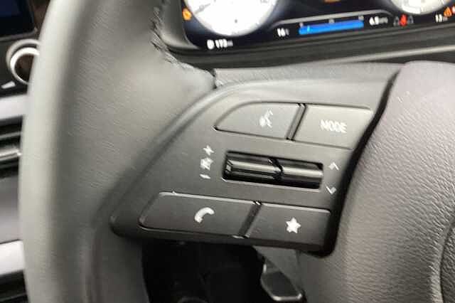 Hyundai I20 1.0T GDi Premium 5dr DCT Hatchback White