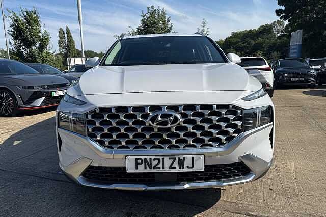 Hyundai SANTA FE 1.6 TGDi Hybrid Premium 5dr Auto White