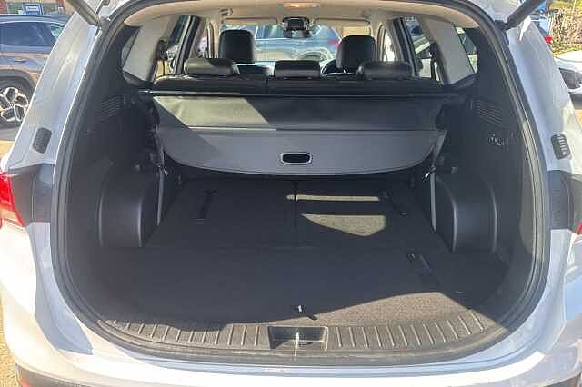 Hyundai SANTA FE 1.6 TGDi Hybrid Premium 5dr Auto White
