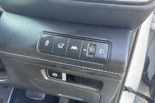 Hyundai SANTA FE 1.6 TGDi Hybrid Premium 5dr Auto White