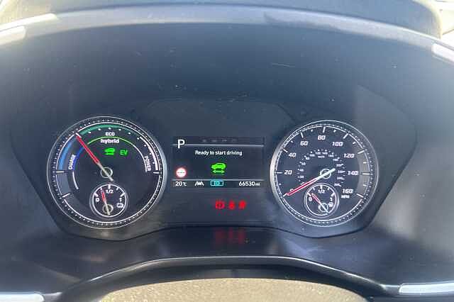 Hyundai SANTA FE 1.6 TGDi Hybrid Premium 5dr Auto White