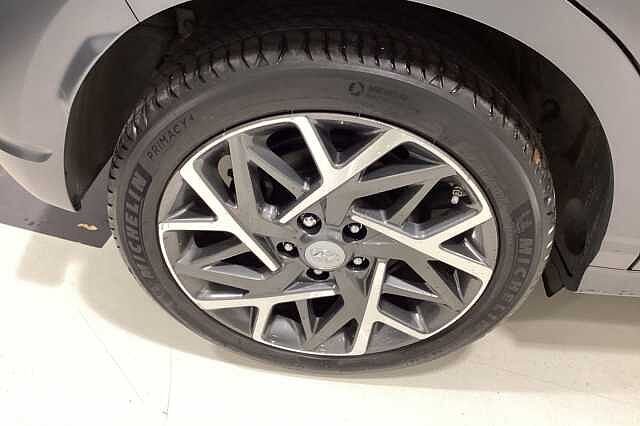 Hyundai KONA 1.6 GDi Hybrid Premium 5dr DCT Black