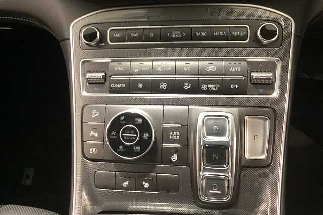 Hyundai SANTA FE 1.6 TGDi Hybrid Premium 5dr 4WD Auto