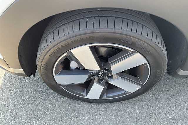 Hyundai SANTA FE 1.6 TGDi Plug-in Hybrid Premium 5dr 4WD Auto