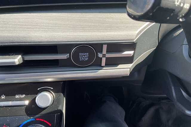 Hyundai SANTA FE 1.6 TGDi Plug-in Hybrid Premium 5dr 4WD Auto