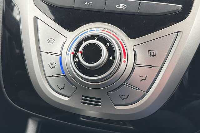 Hyundai IX20 1.6 SE Nav 5dr Auto