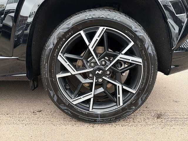 Hyundai TUCSON 1.6T Hybrid N Line 5dr Auto Pearl - Abyss black