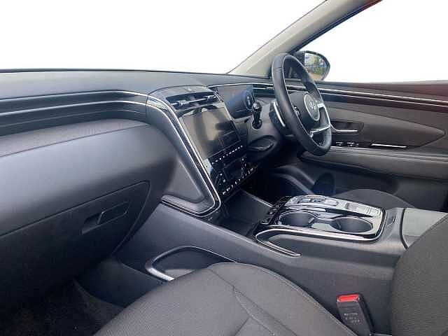 Hyundai TUCSON 1.6 TGDi Hybrid 230 SE Connect 5dr 2WD Auto Black