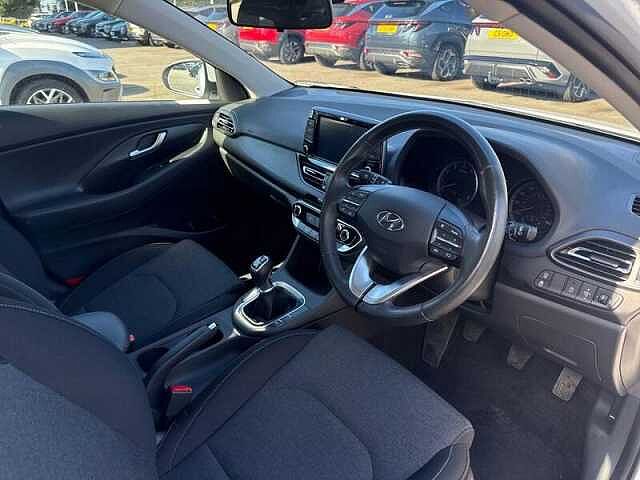 Hyundai i30 1.0 T-GDI MHEV SE CONNECT HATCHBACK 5DR PETROL HYBRID MANUAL EURO 6 (S/S) (120 P