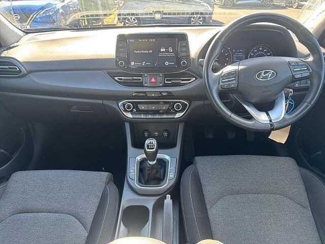 Hyundai i30 1.0 T-GDI MHEV SE CONNECT HATCHBACK 5DR PETROL HYBRID MANUAL EURO 6 (S/S) (120 P
