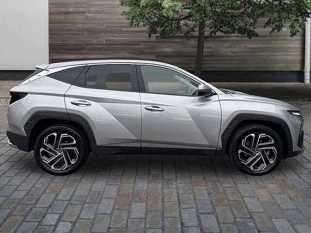 Hyundai TUCSON 1.6 T-GDI ULTIMATE SUV 5DR PETROL HYBRID AUTO EURO 6 (S/S) (215 PS) Shimmering Silver