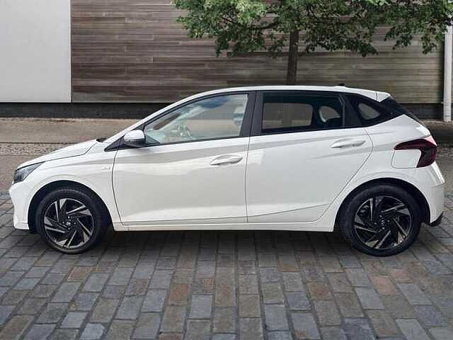 Hyundai I20 1.0 T-GDI MHEV SE CONNECT HATCHBACK 5DR PETROL HYBRID MANUAL EURO 6 (S/S) (100 P Atlas White