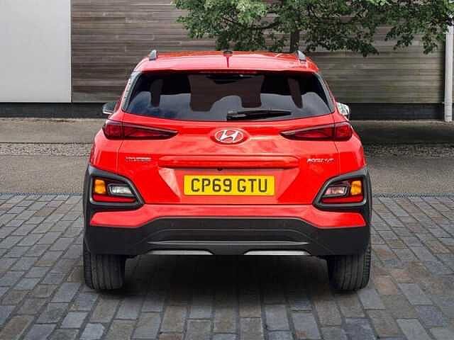 Hyundai KONA 1.0 T-GDI PLAY SUV 5DR PETROL MANUAL EURO 6 (S/S) (120 PS) Tangerine Comet
