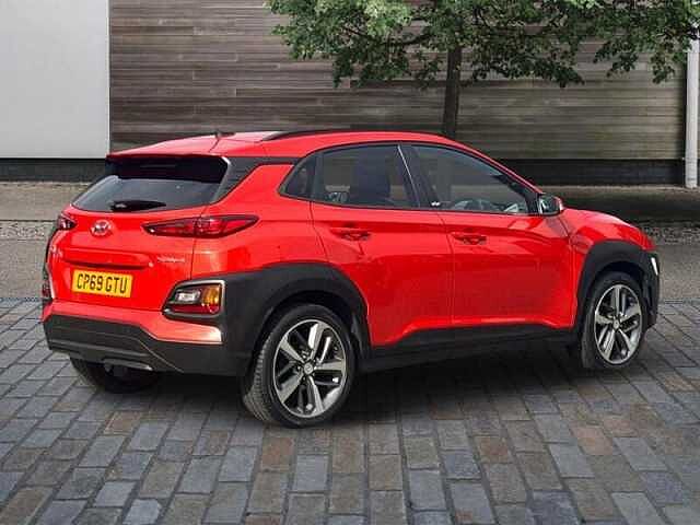 Hyundai KONA 1.0 T-GDI PLAY SUV 5DR PETROL MANUAL EURO 6 (S/S) (120 PS) Tangerine Comet