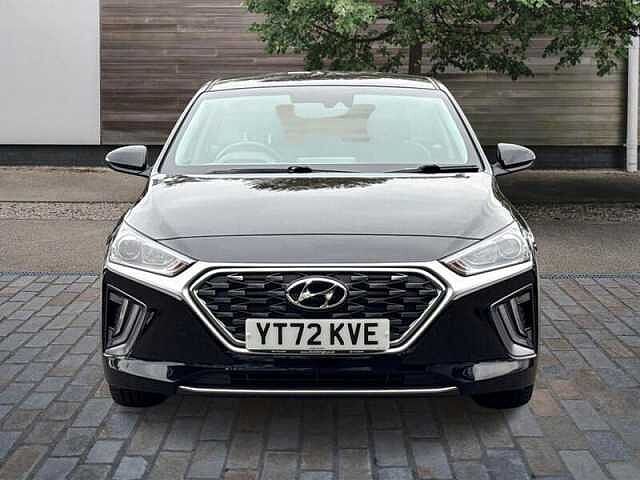 Hyundai IONIQ 1.6 H-GDI SE CONNECT HATCHBACK 5DR PETROL HYBRID DCT EURO 6 (S/S) (141 PS) Black