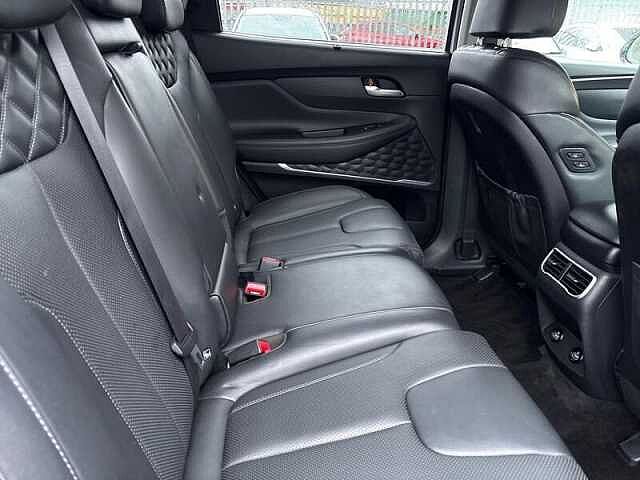 Hyundai SANTA FE 1.6 T-GDi 13.8kWh Ultimate SUV 5dr Petrol Plug-in Hybrid Auto 4WD Euro 6 (s/s) (