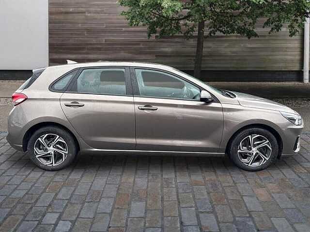 Hyundai i30 1.0 T-GDi MHEV SE Connect Hatchback 5dr Petrol Hybrid Manual Euro 6 (s/s) (120 p