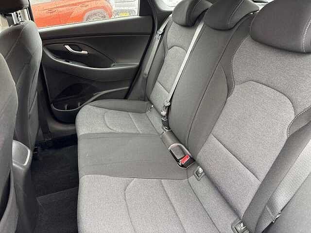 Hyundai i30 1.0 T-GDi MHEV SE Connect Hatchback 5dr Petrol Hybrid Manual Euro 6 (s/s) (120 p