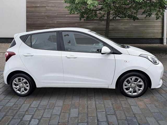 Hyundai i10 1.0 SE Hatchback 5dr Petrol Manual Euro 6 (67 ps)